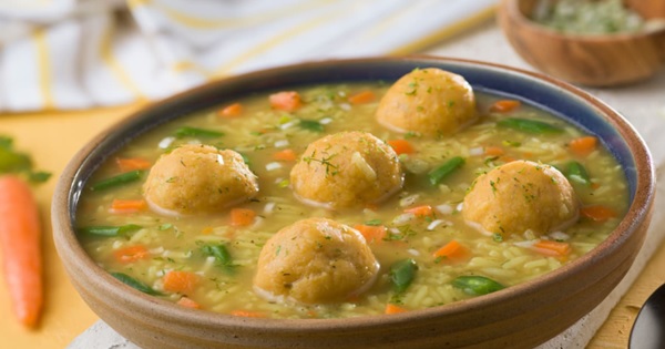 Receta de Caldo de Bolas de Ecuador